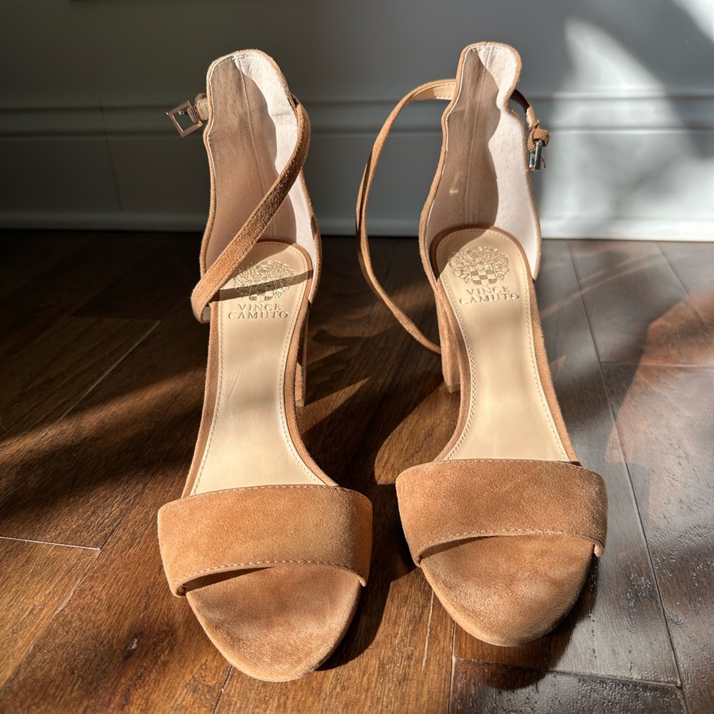 Vince Camuto Corlina Tan Ankle Strap Heels - Picture 2 of 8